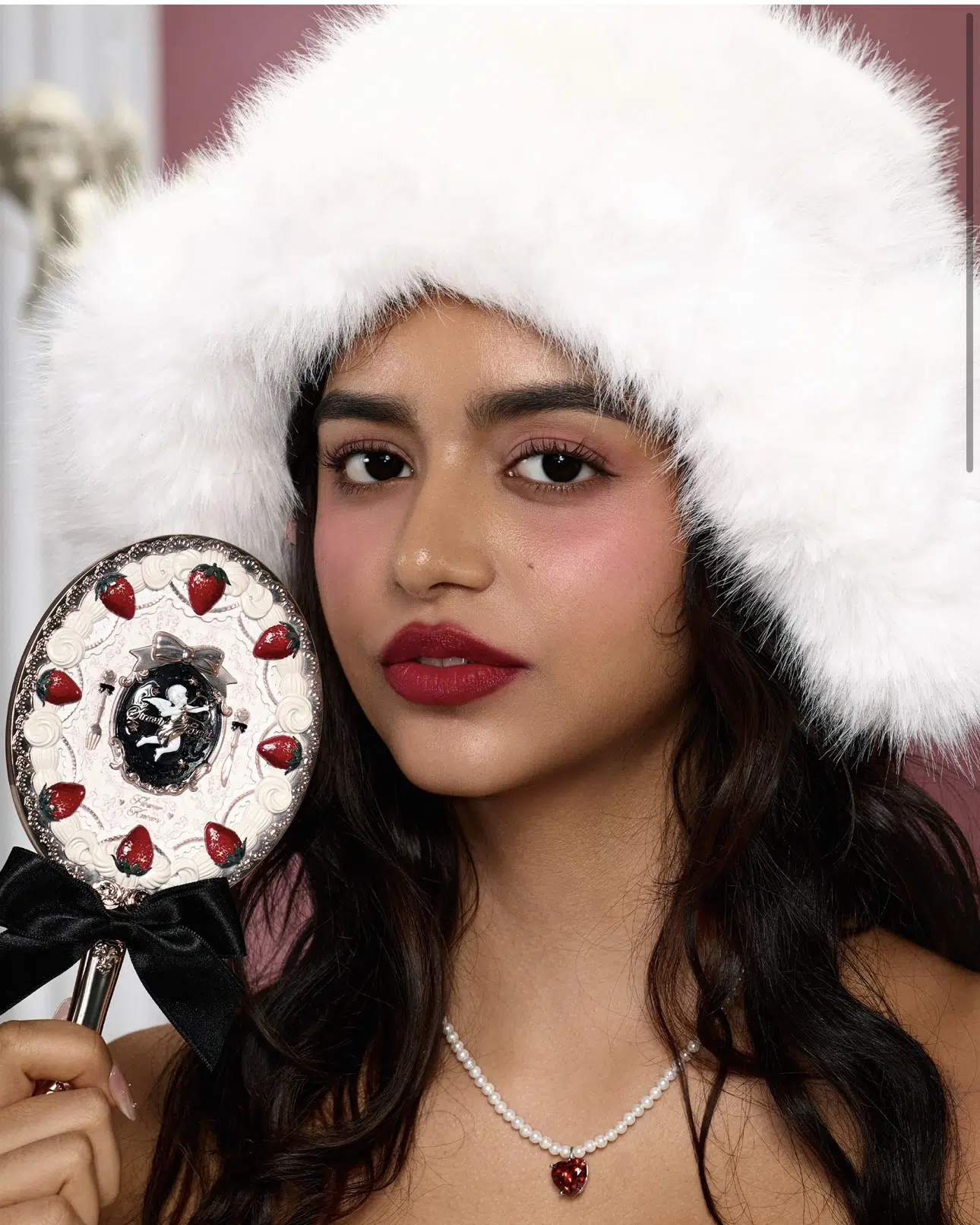 Flower Knows Strawberry Cupid El Aynası